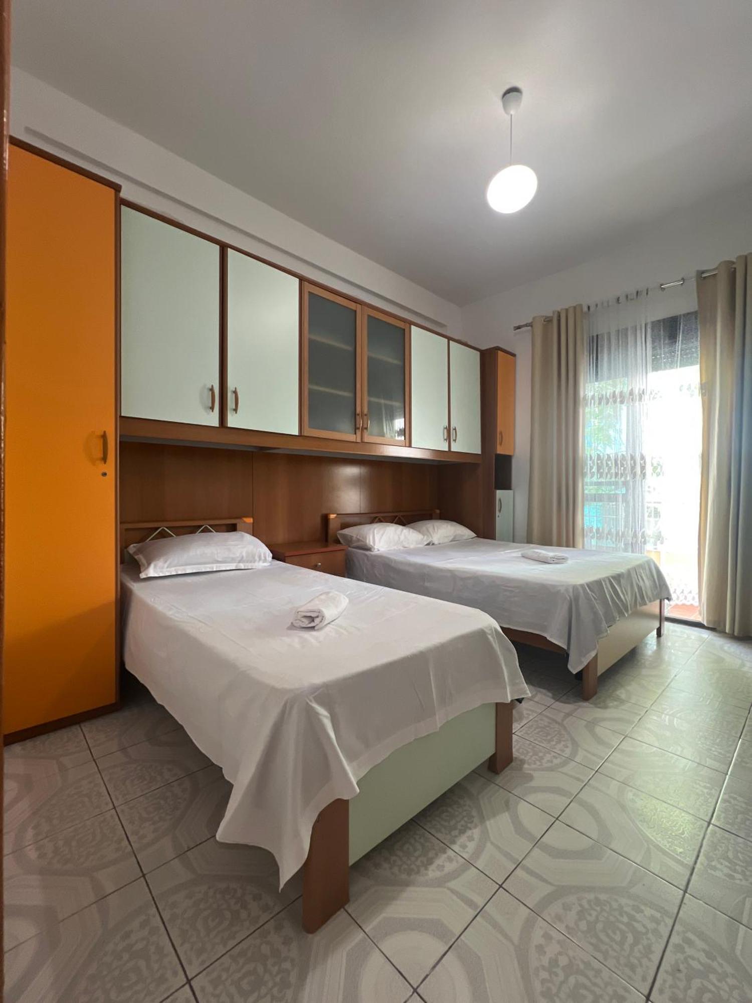 Seaside Apartments Дуррес Экстерьер фото